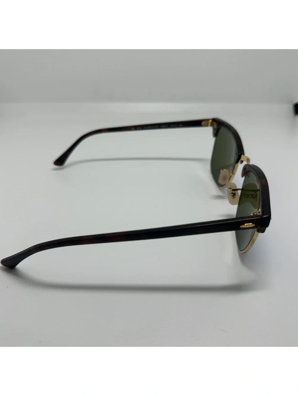 Ray-Ban RB 3016 Clubmaster Classic Sunglasses with Blue Mirrored Lenses